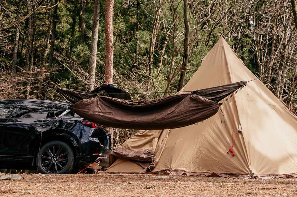 冬ハンモック泊用のアンダーキルトをコットに装着してみたら… | marupeinet