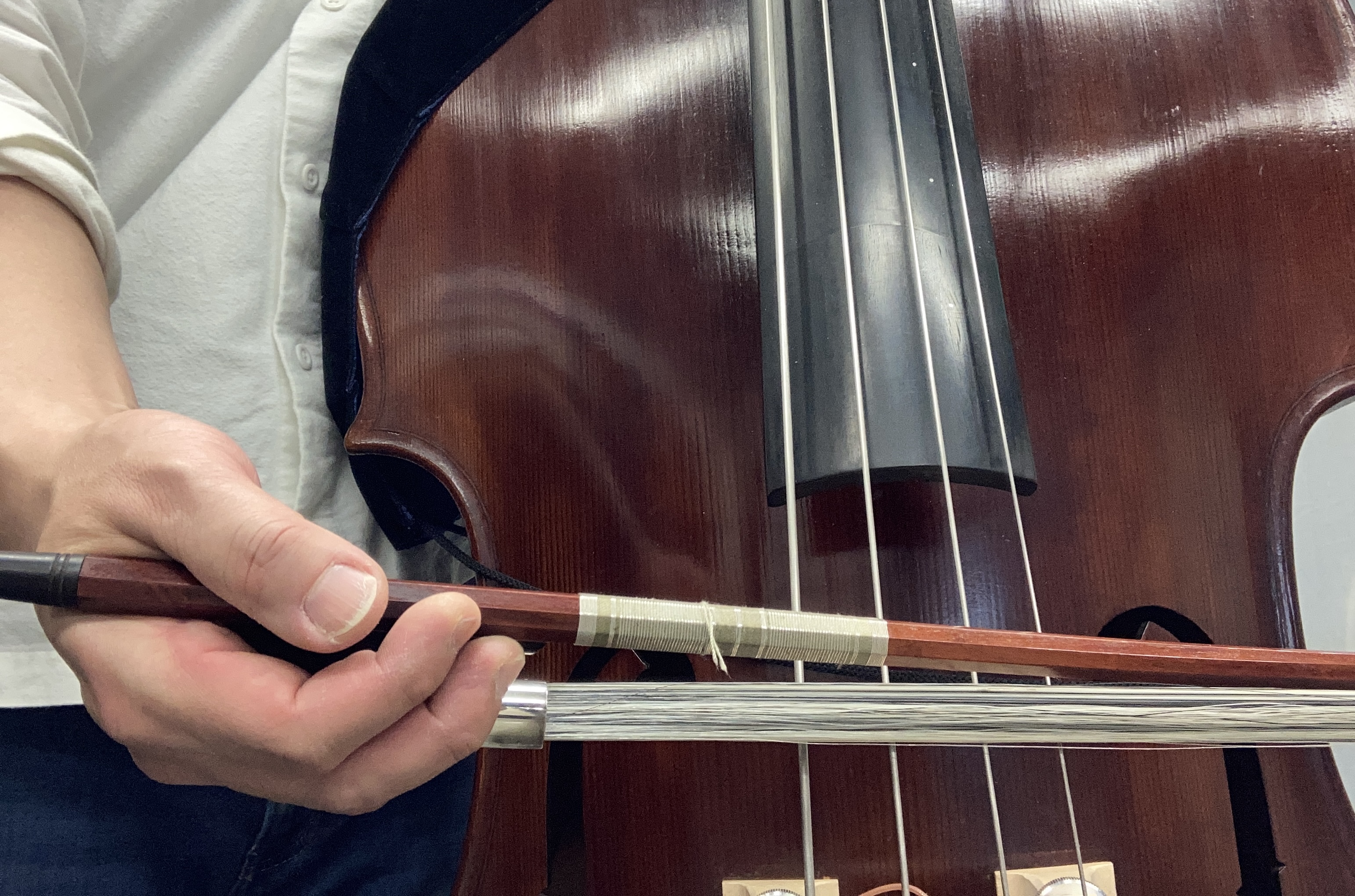 ジャーマン弓 or フレンチ弓 / コントラバスの弓について | 低音倶楽部