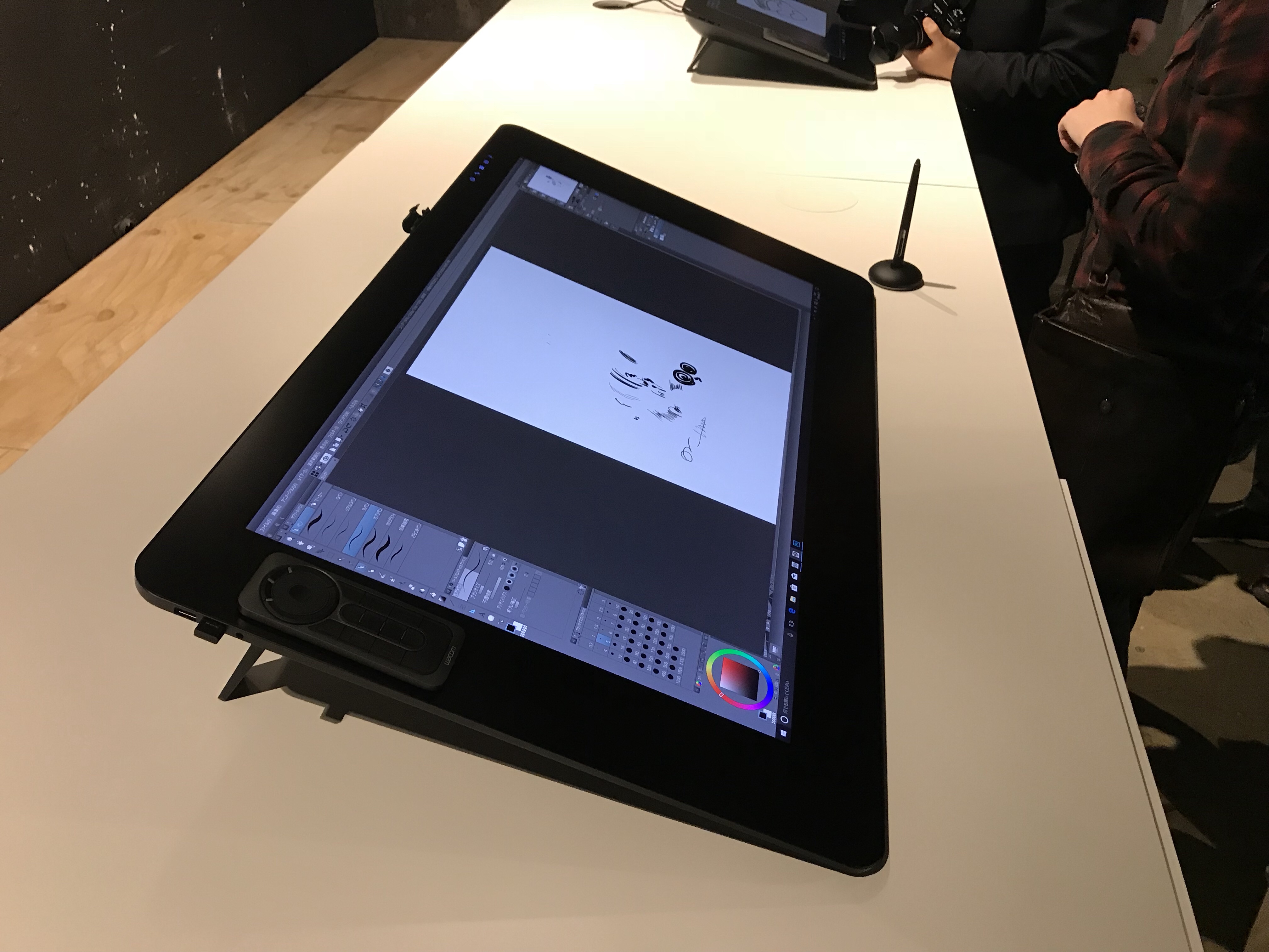 WACOM Cintiq Proの24型と32型モデルと内蔵PCモジュールを発表