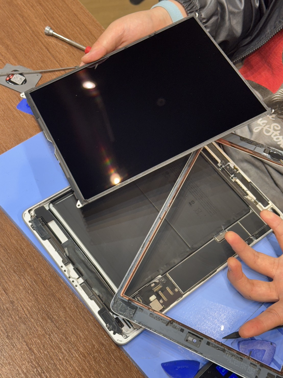 赤池店】iPad (第7世代)のバッテリー交換【愛知県江南市からご来店