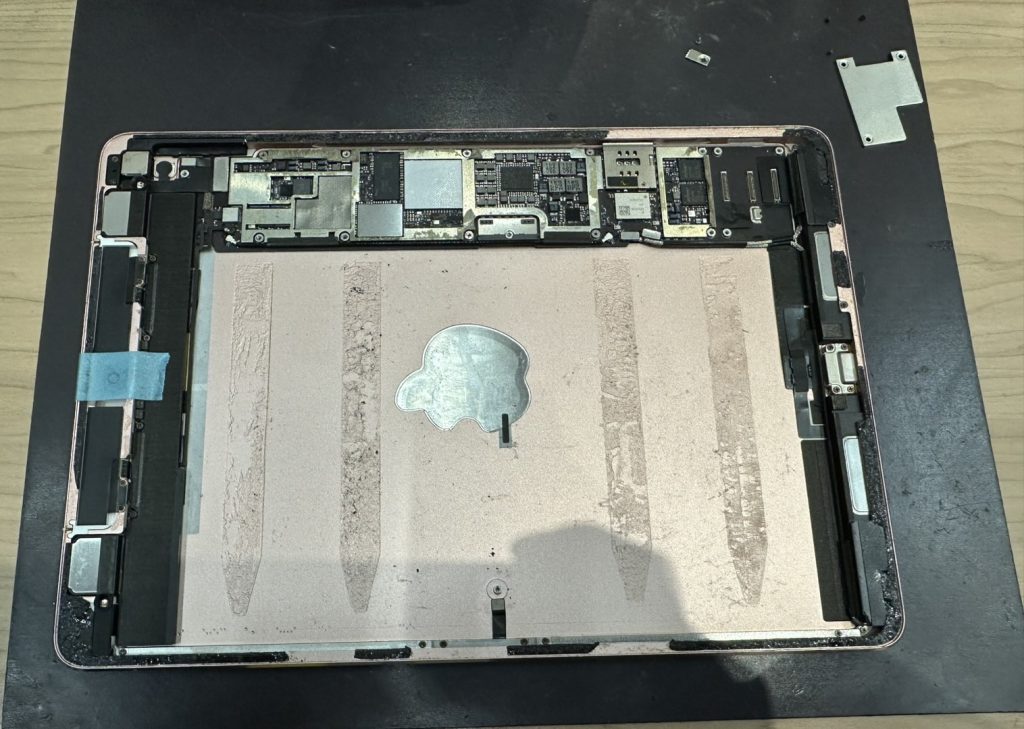 iPad Pro 10.5インチ バッテリー交換修理【鹿児島市よりご来店