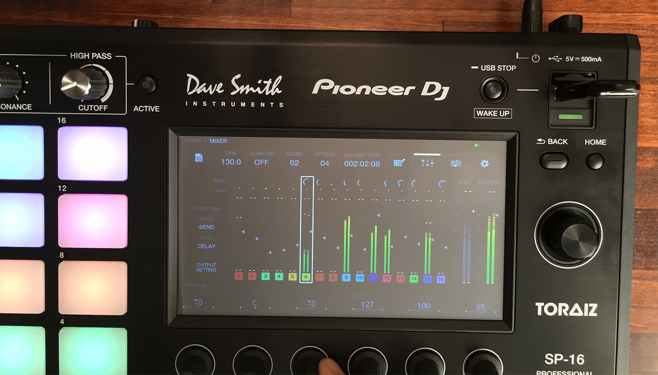 TORAIZ SP-16 : DJ機器のトップメーカーPioneer DJが満を持して世に