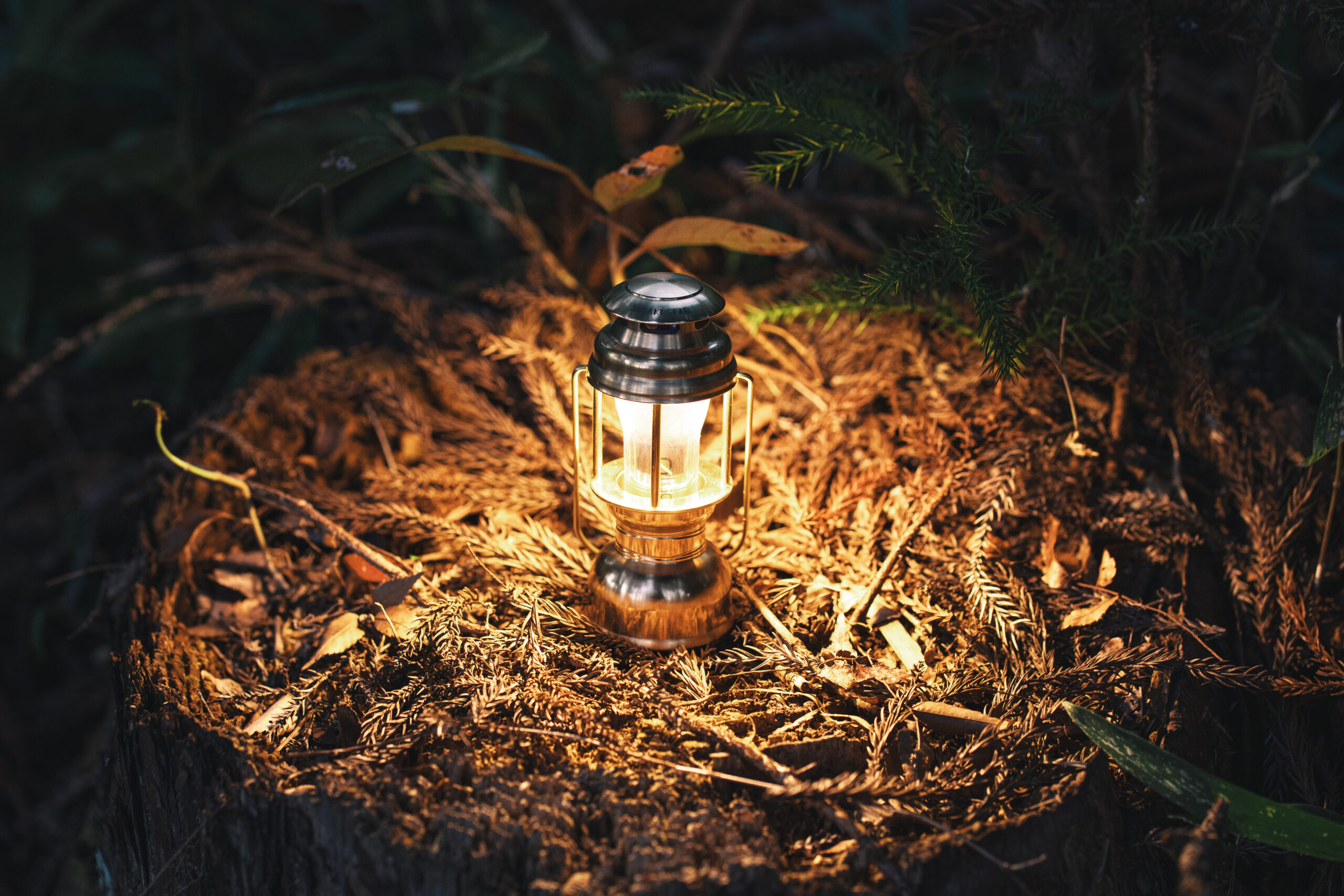 ゴールゼロ専用真鍮ランタンケース SAKAKIGEARの「名もなきランタン 暁」