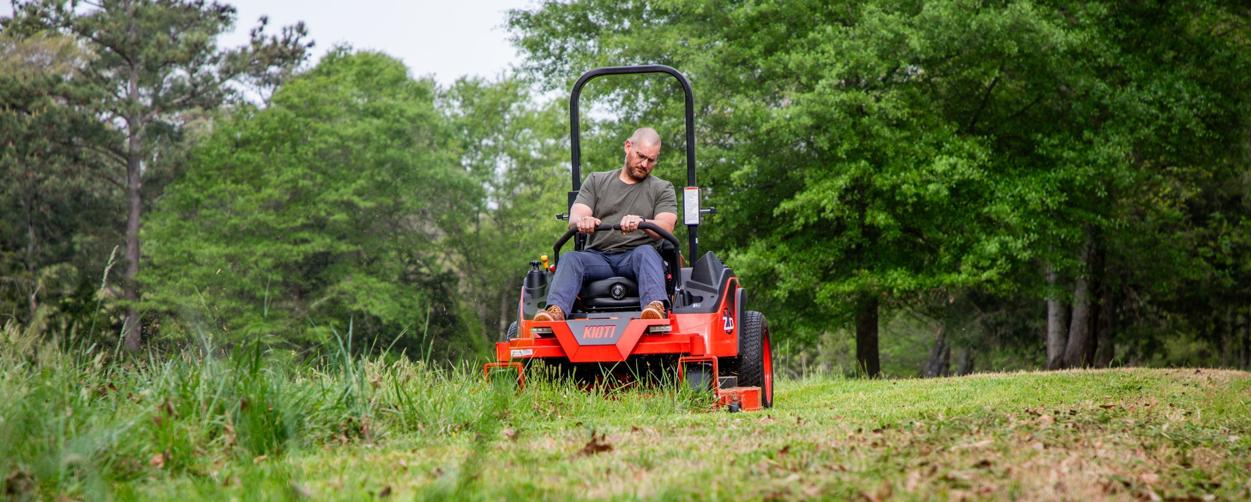 KIOTI Commercial ZXS 48