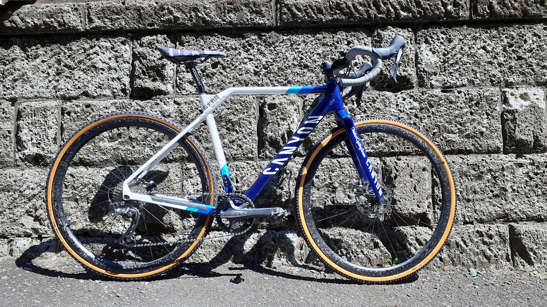 シクロクロスバイクをグラベルバイクへカスタムする - plover cycles blog