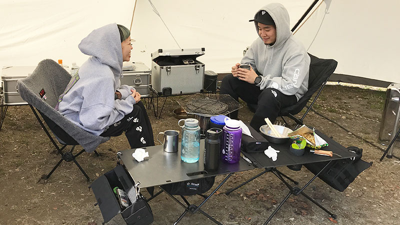 ヘリノックスのブラックアウトカラーは廃盤!?テーブルワン・コットが