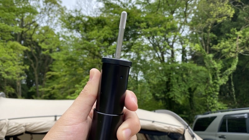 The Arthの伸縮式ポール「棒にょい」は1本でタープから跳ね上げまでOK！