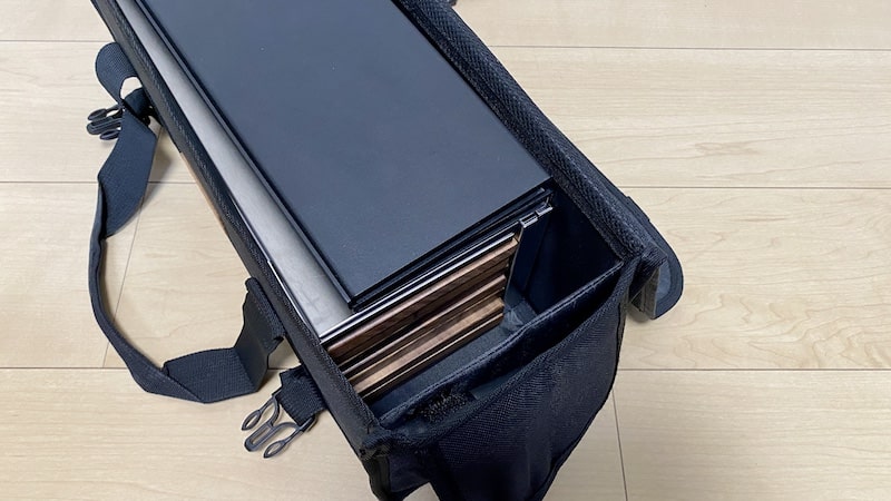 IGT規格のハーフユニット天板・ステンボックスをまとめて収納