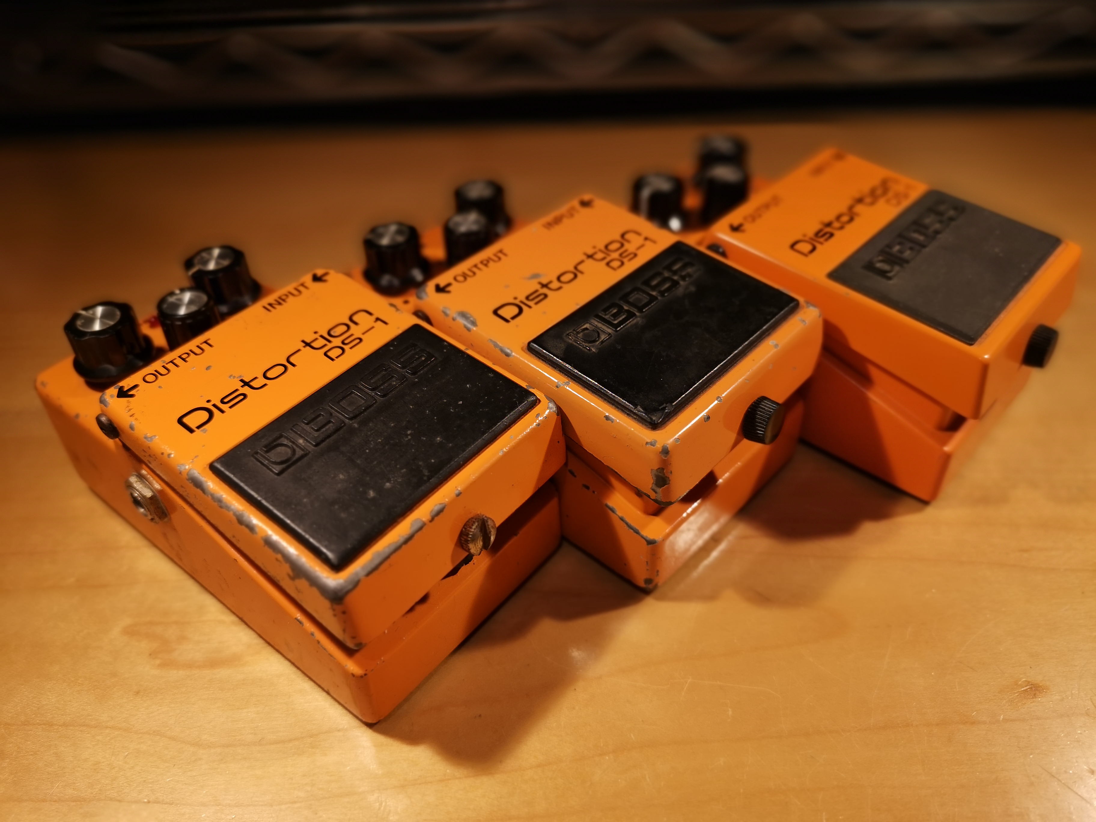 BOSS DS-1日本製銀ネジと台湾製の音の差に表れないw違いを確認したら