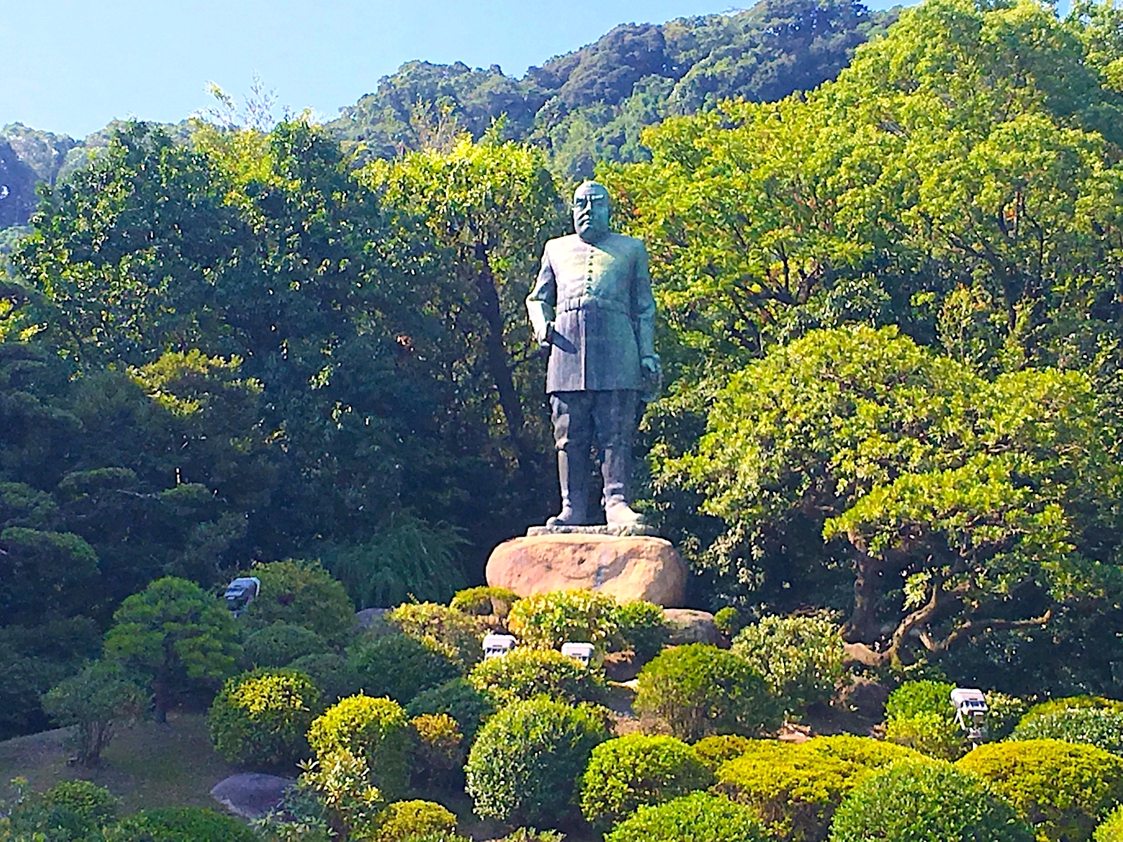 現代を見つめる西郷隆盛像（西郷公園） | ニッポン旅マガジン
