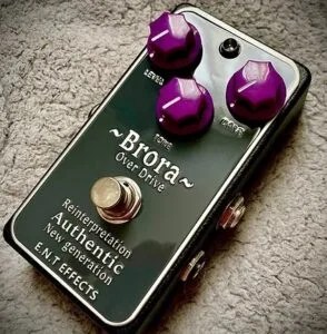 0427153935_644a18a7662fb-