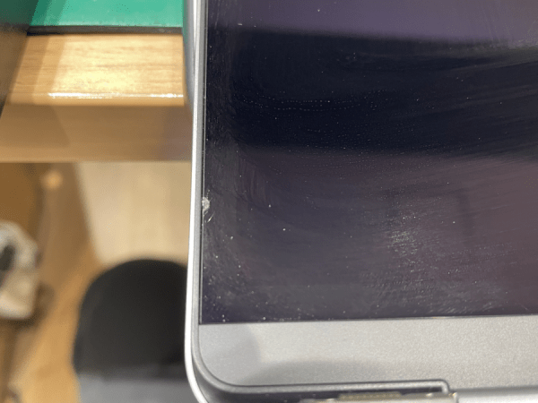 正規修理は10万円(_ _;)】Macbook Air 2022(M2)の画面割れ修理を正規