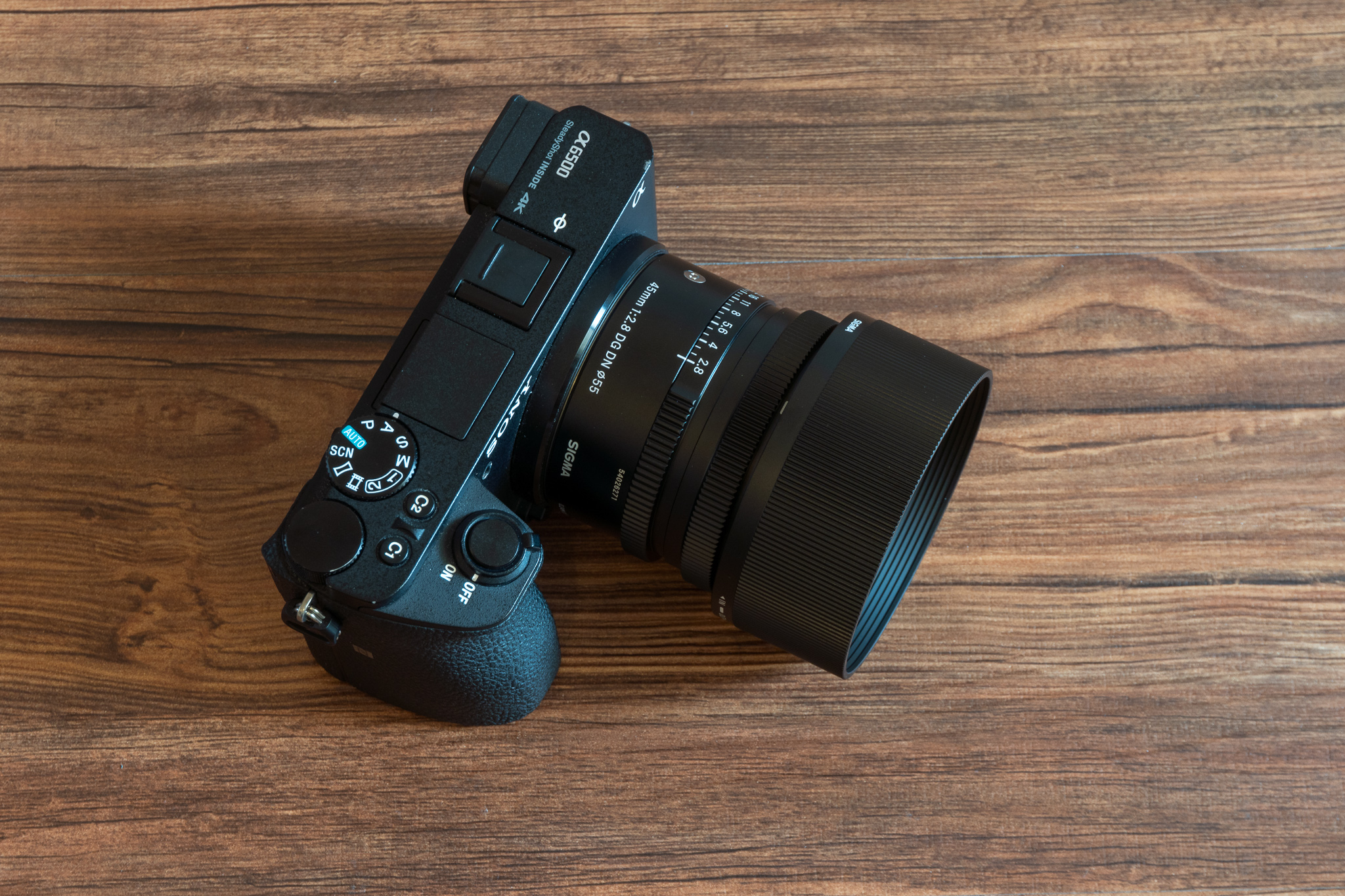 SIGMA 45mm F2.8 DG DN | Contemporaryのレビューと開封｜α6500との