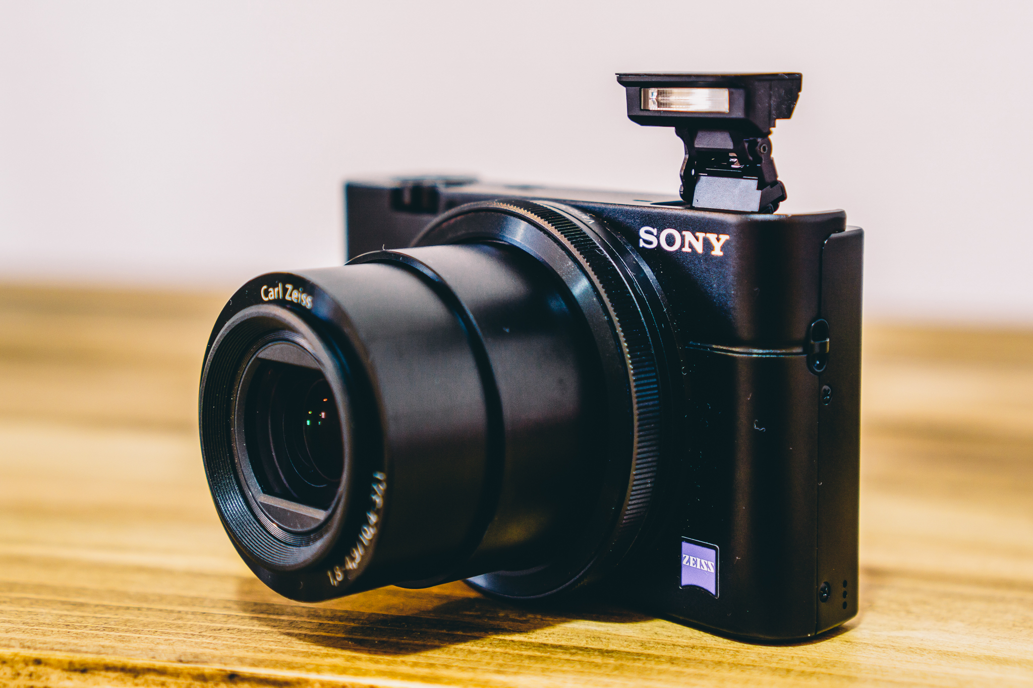 初代 RX100 レビュー | SONY RX100シリーズ史上シンプルなカメラ