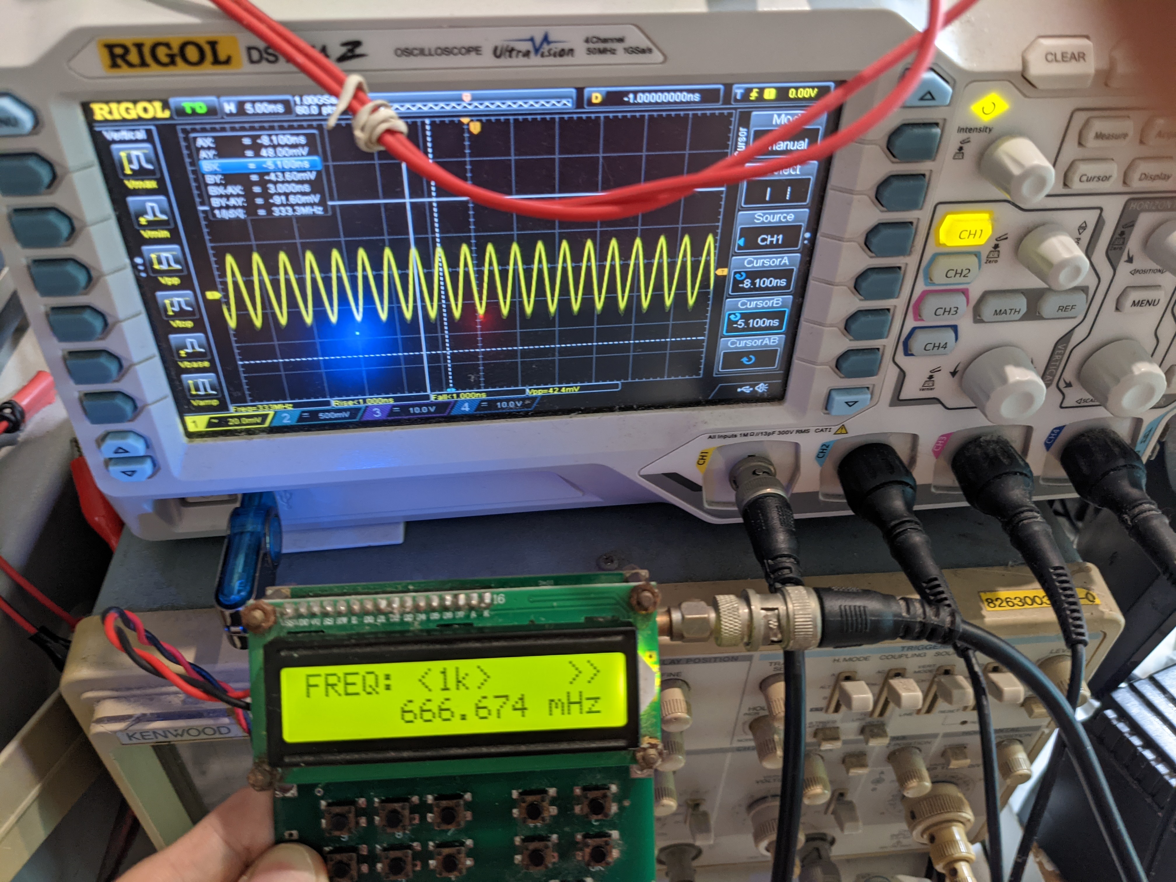 VFO4351A 140MHz~4.4GHz RF signal generator based on ATMEGA 8A and