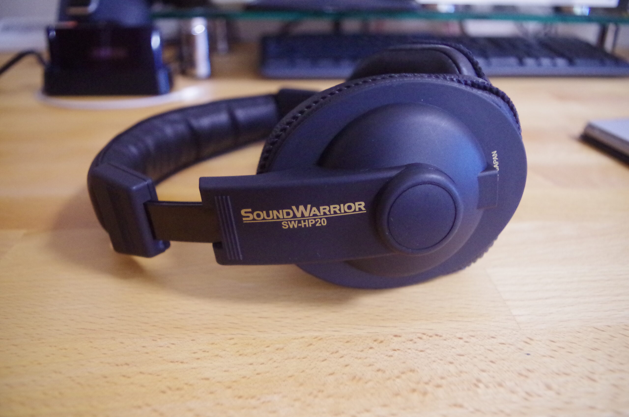 サウンドウォーリアのヘッドホン SW-HP300をレビュー！SW-HP20との違い