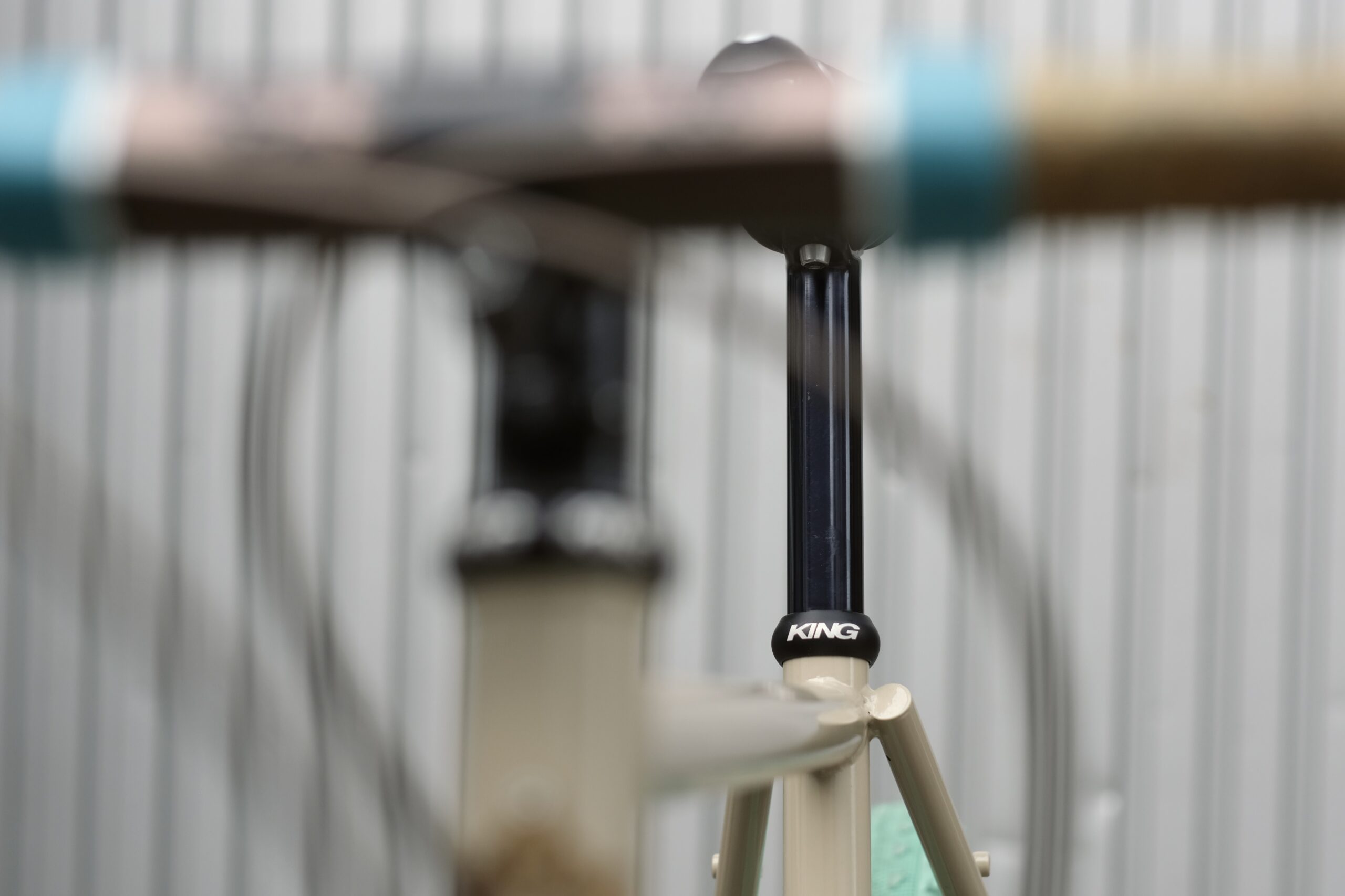 新製品情報】CHRIS KING King Seatpost Collar デビュー | Circles