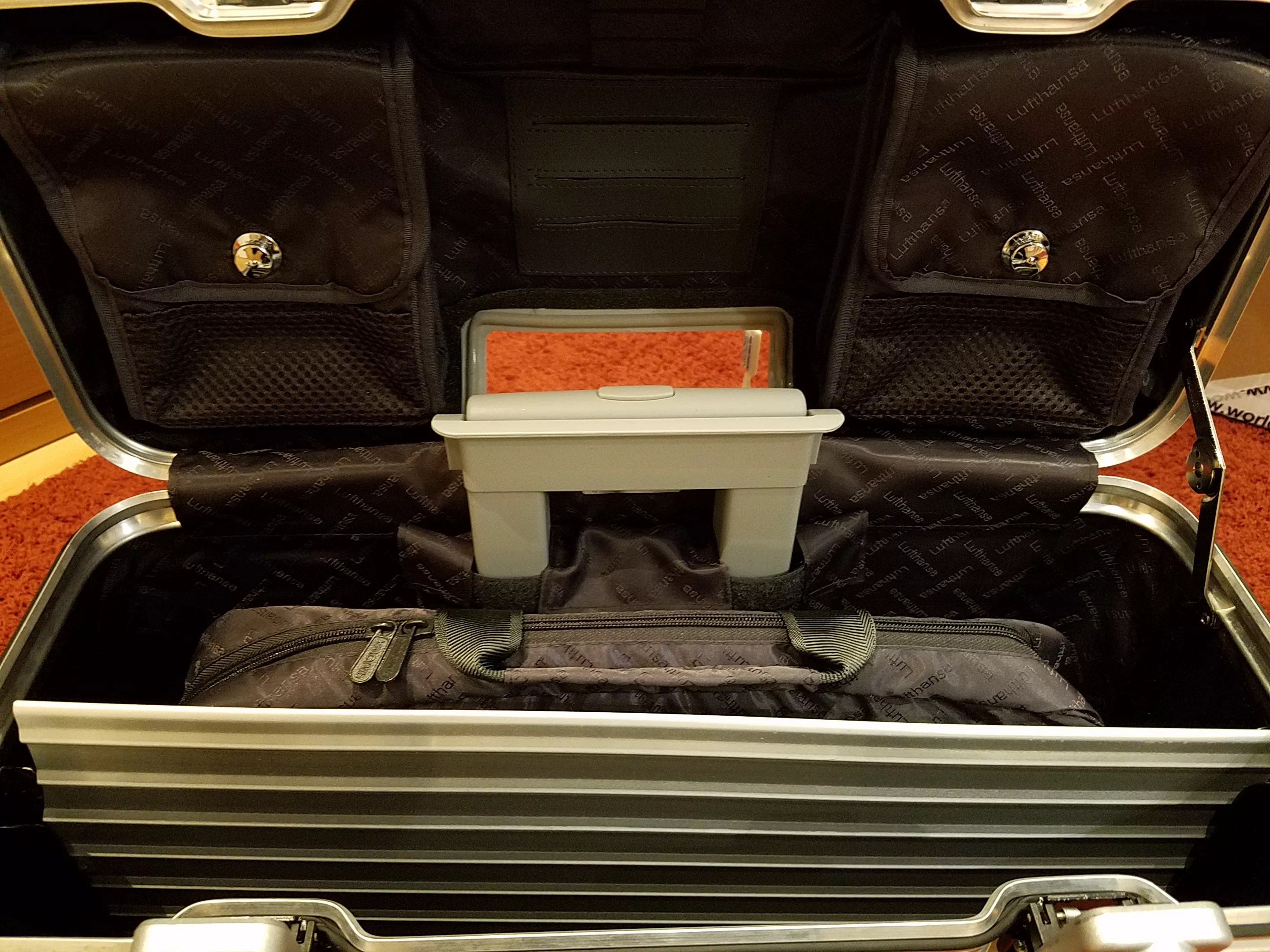 リモワルフトハンザパイロットをゲットしたぞ〜｜ツイッター・マイラー