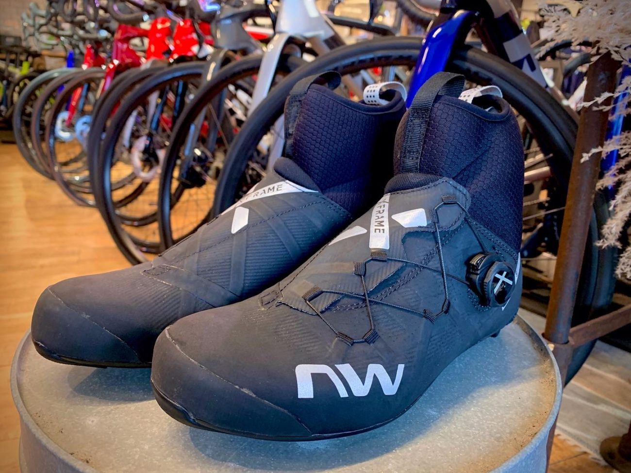 358898C9-FE29-41CC-A156-