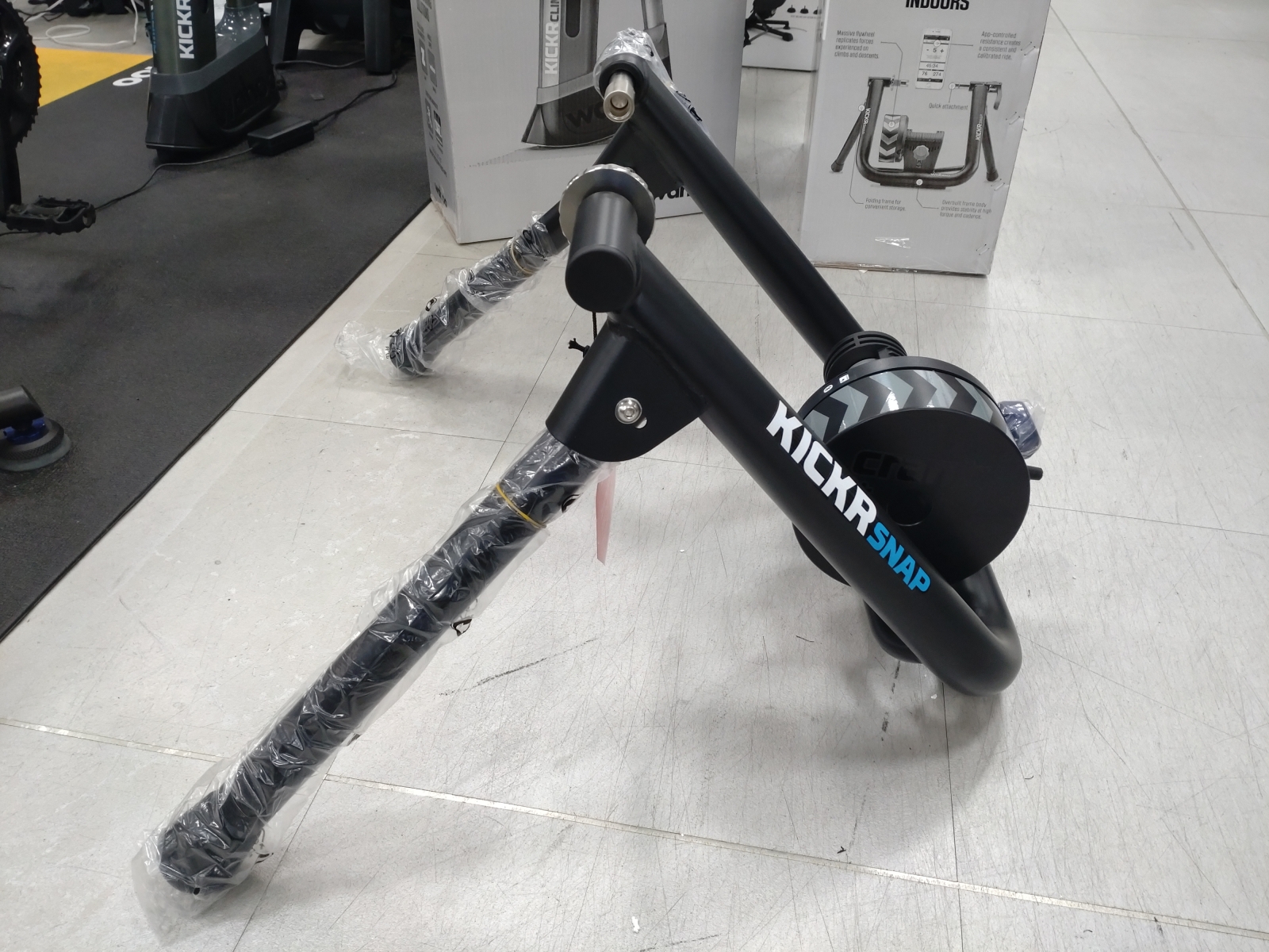 WAHOO】 スマートローラーのエントリー機 キッカースナップが入荷