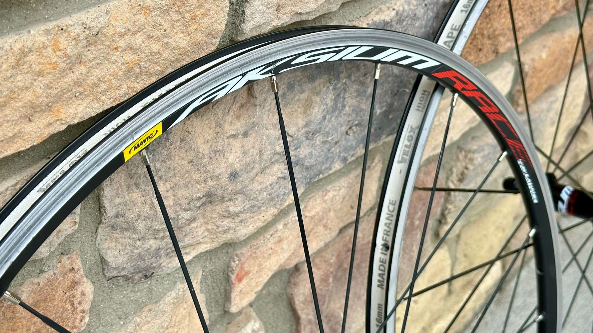 MAVIC Aksium Race Wheelset - I Know a Guy Bicycles