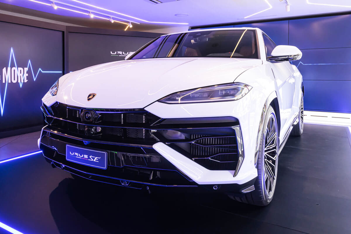 800馬力!! ランボルギーニ新型「ウルスSE」が早くもジャパンプレミア