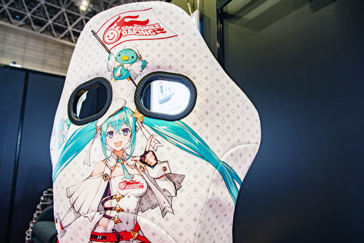 ブリッドから「MFゴースト」仕様シートが86脚で限定販売！「レーシング