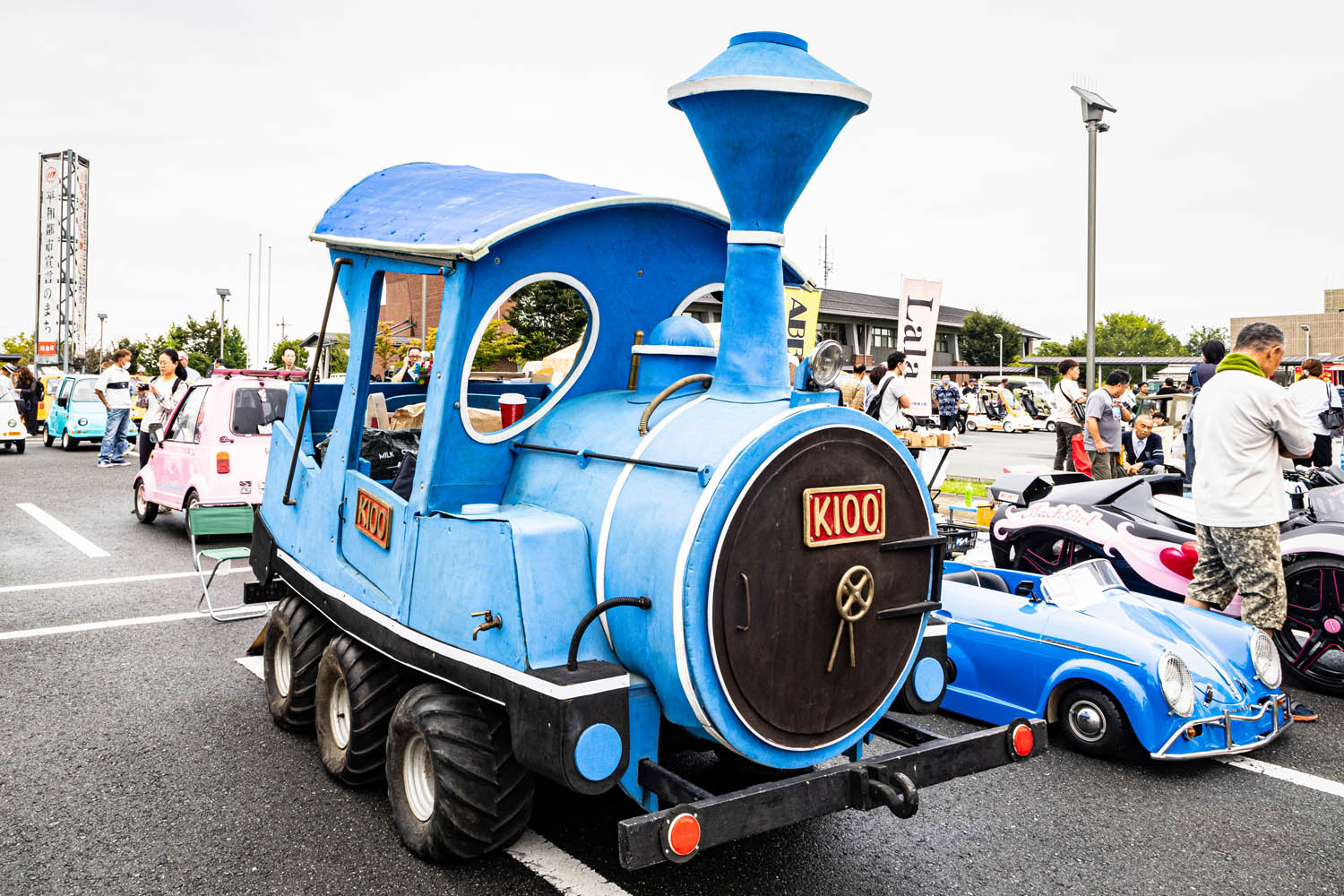 懐かしのTV番組『走れ！ ケー100』を完全再現！ ワンオフ製作の6輪の