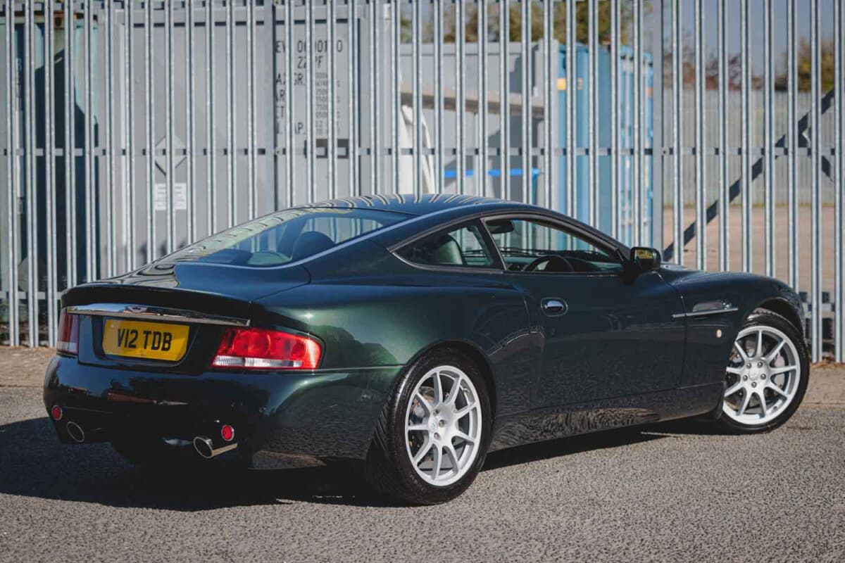 900万円で極上のボンドカーが手に入る！ 映画『007/ダイ・アナザー