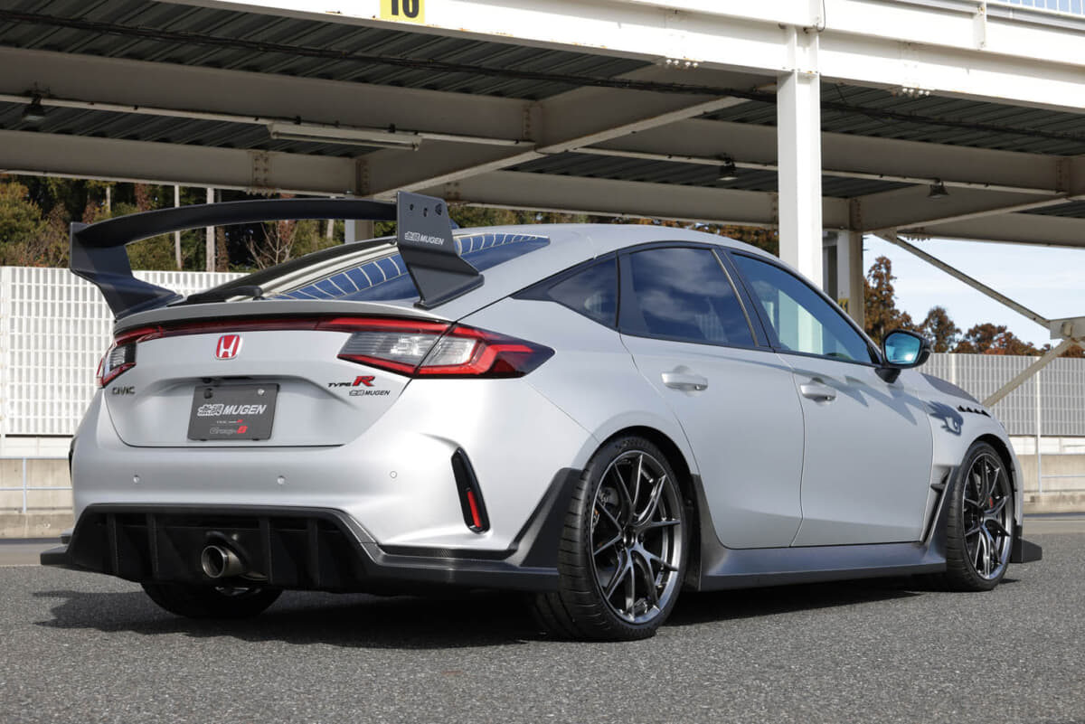 究極のホンダ「シビック タイプR」を実現する無限パーツが登場間近