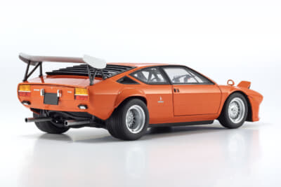 13年ぶりに再販決定！ ランボルギーニ「ウラッコ」京商1/18スケールは