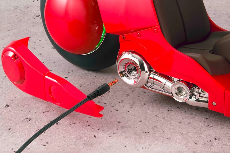 AKIRA』の金田バイクを再現したフィギュアが11年ぶりに再販 | Hypebeast.JP