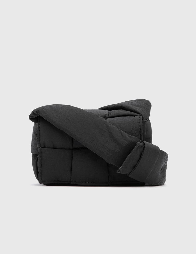 ボッテガ・ヴェネタ - キャンディー パデッド テック カセット | HBX