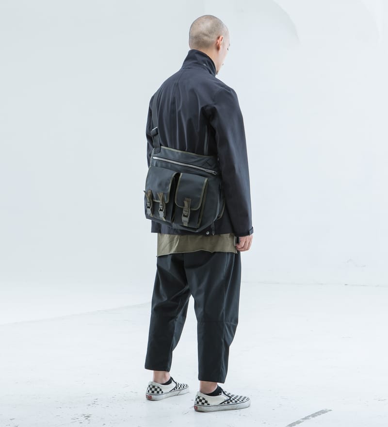 ACRONYM® - Black 3A-1 Shoulder Bag | HBX