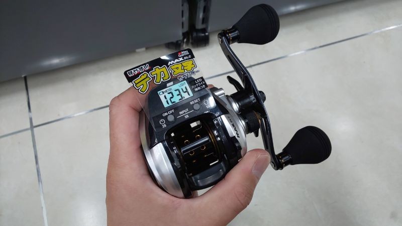 ついにアブからカウンター付ベイトリール「MAX DLC」が新発売！注目の