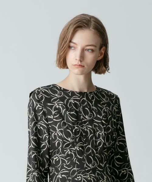 セール】 ラインミドルフラワータックワンピース （ワンピース