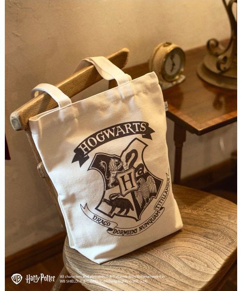 ハリーポッター・コラボレーション】ホグワーツデザイントートバッグ