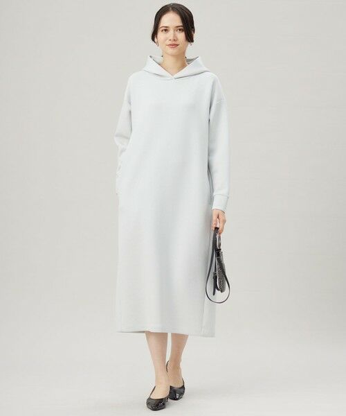 セール】 【WEB限定・洗える】マットストレッチダンボールフーディー