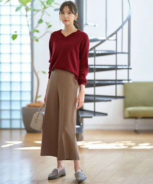 セール】 【ウールブレンドシリーズ】フロント切替Vネック ニット