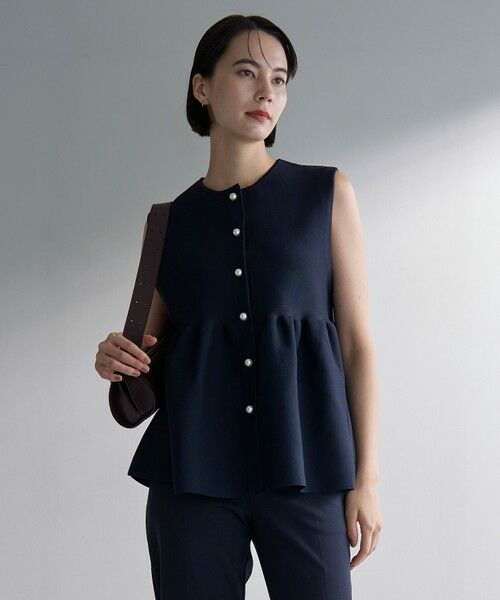 セール】 【VERY×UNFILOコラボ】2WAY ペプラムジレ （ニット・セーター