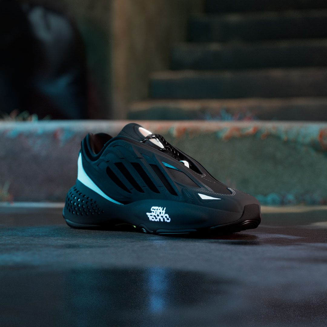 アディダス」とGUCCIMAZEの初となるコラボスニーカー - TOKION