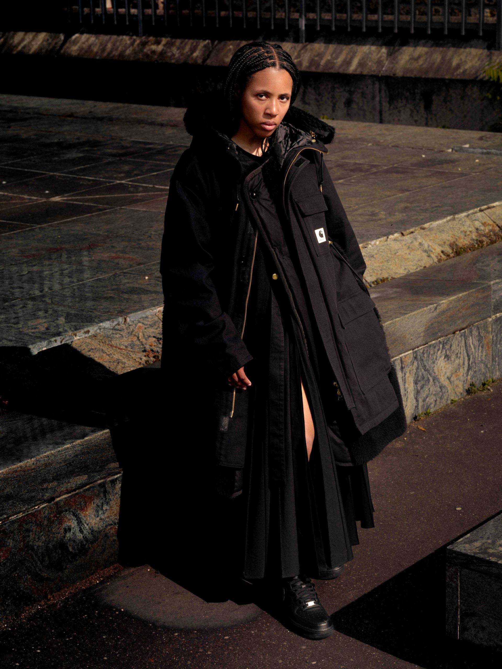 サカイ」と「カーハート WIP」のカプセルコレクションが9月8日に発売