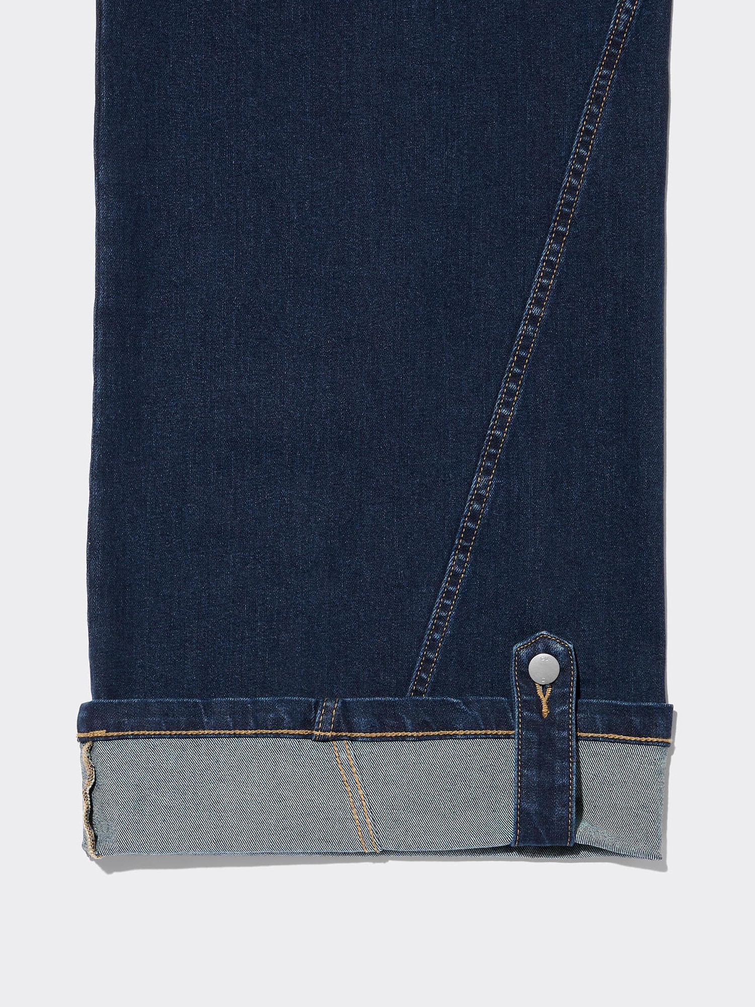 GU公式 | ジーンズ by rokh