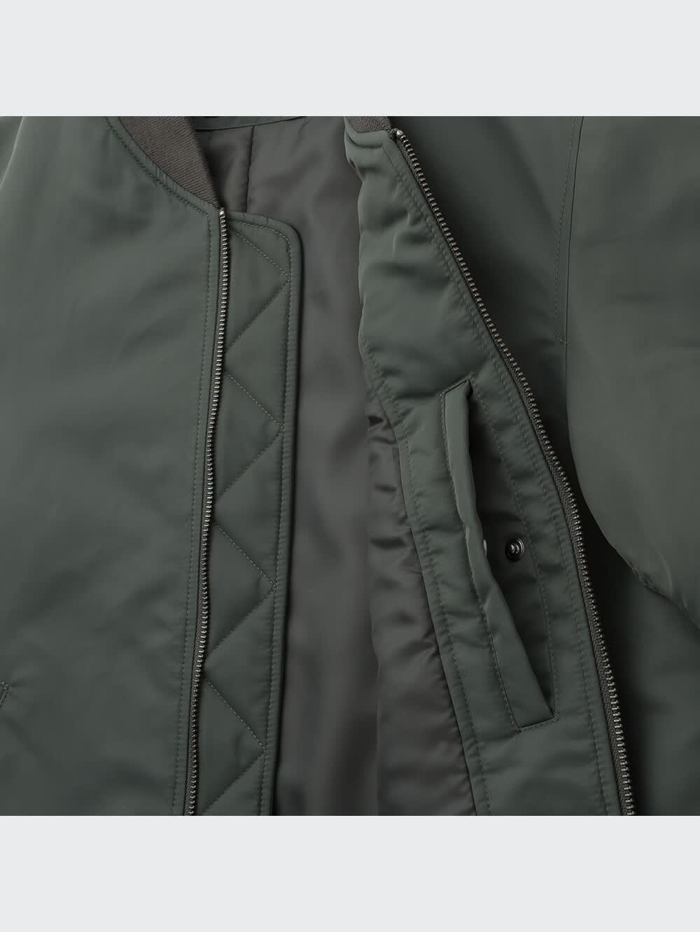 ユニクロ公式 | MA-1ブルゾン