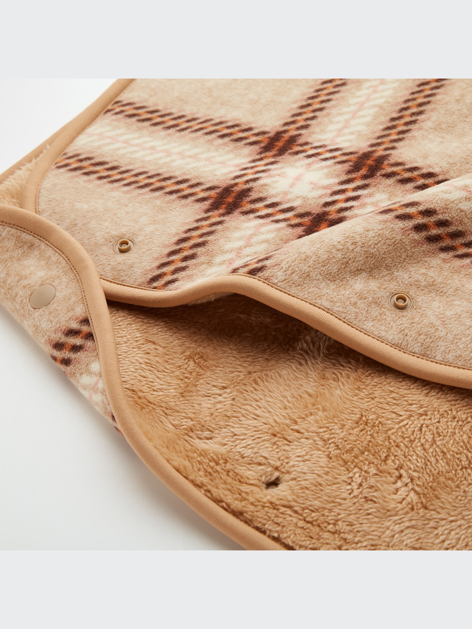 ユニクロ公式 | リバーシブルフリースブランケット