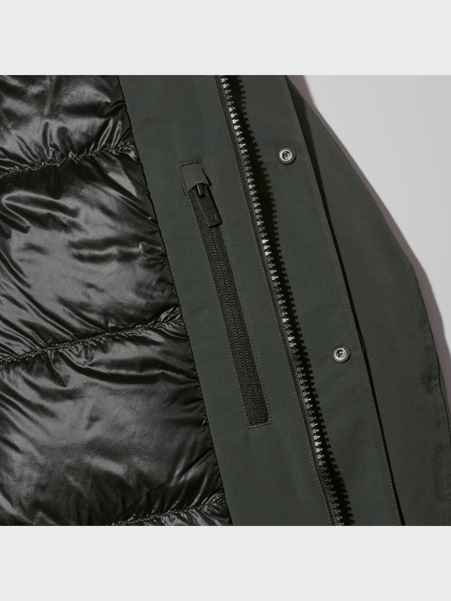 ユニクロ公式 | ハイブリッドダウンオーバーサイズパーカ