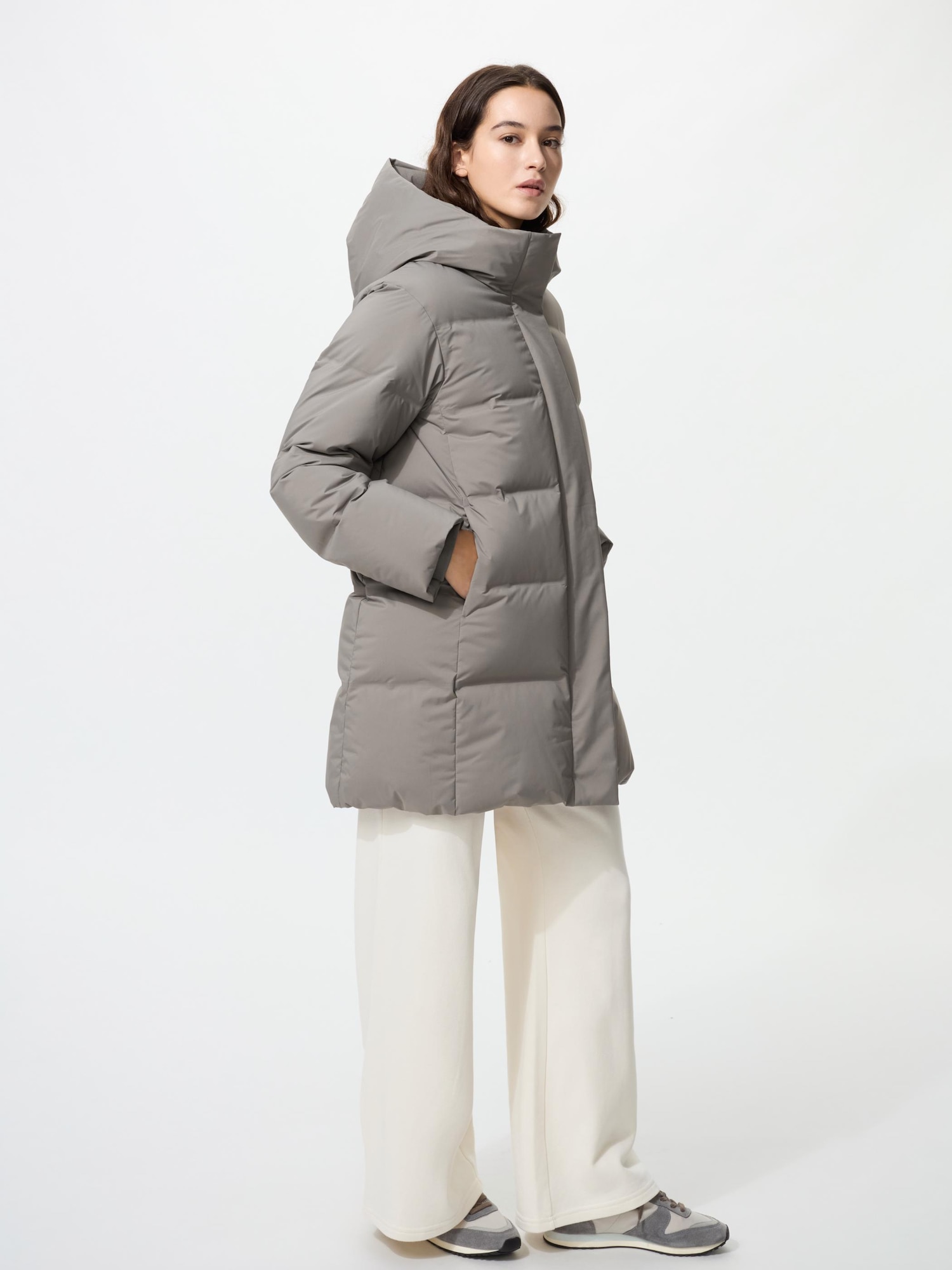 WOMEN シームレスダウンショートコート | UNIQLO UNIFORM