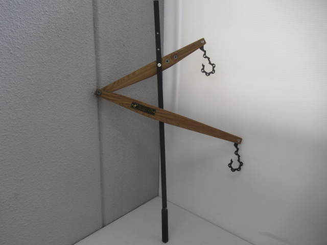 キャンプオーパーツ ランタンスタンド ロイド | アウトドア用品