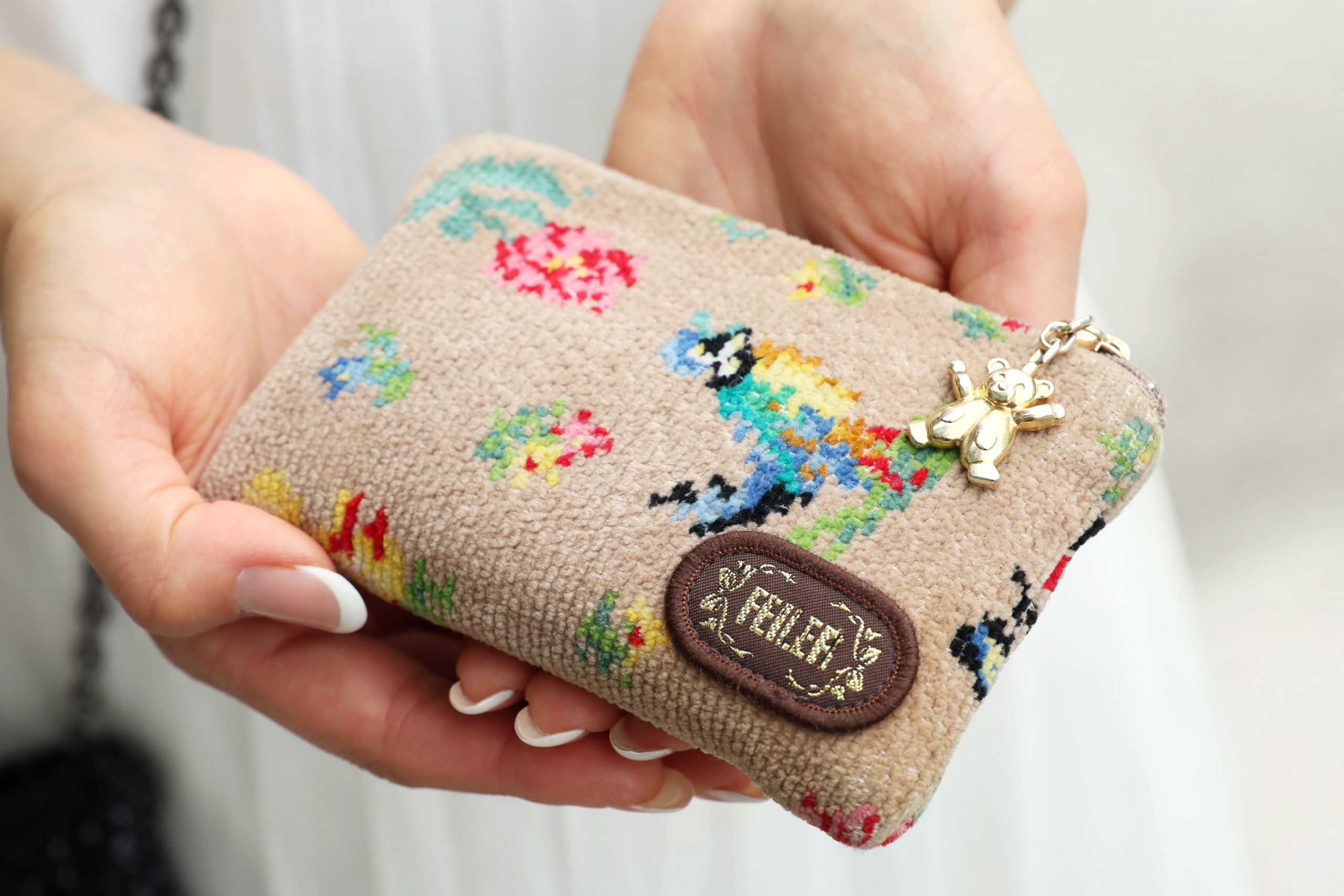 やっぱり大好き「フェイラー」のハンカチ＆ポーチ。人気の柄は？＜SNAP