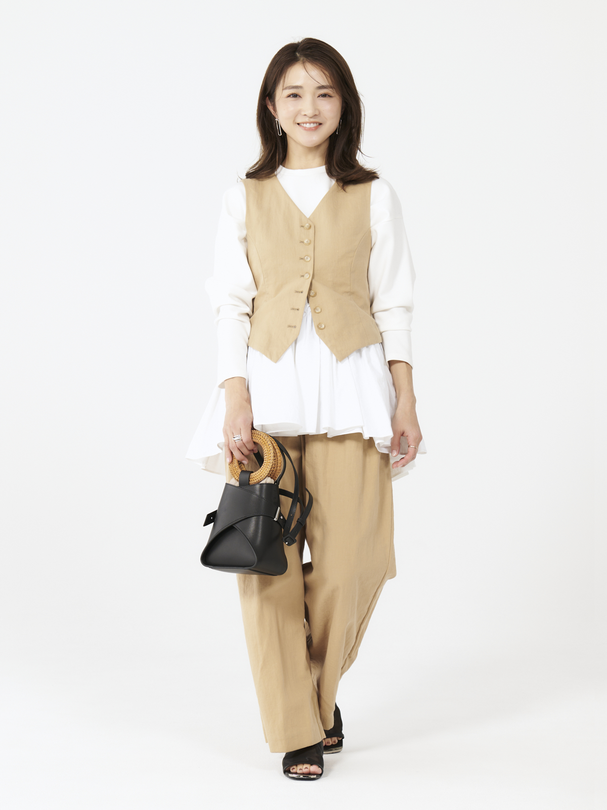 GWのレジャーや参観にも！【ベージュ系】がしっくりくる | VERY